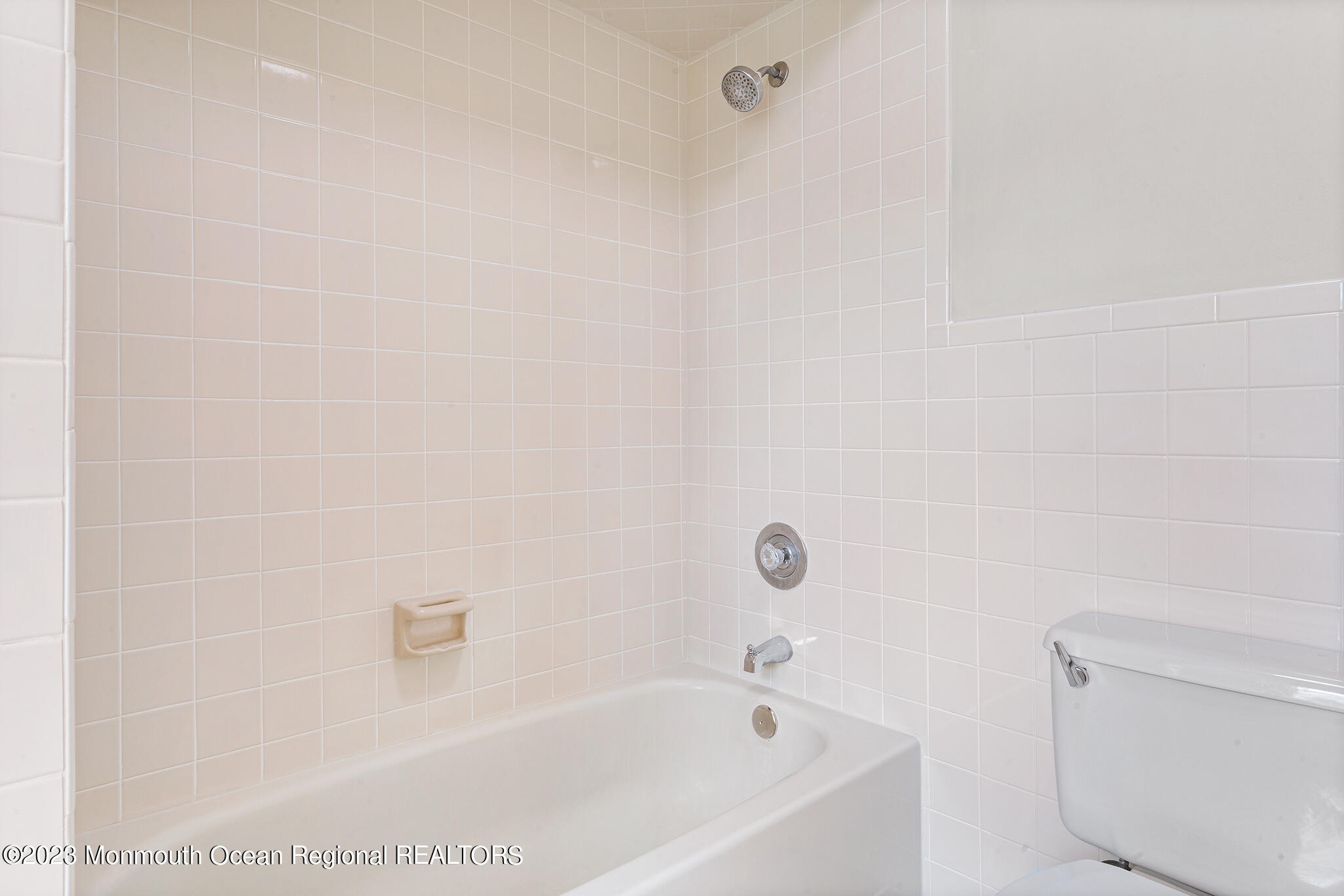 4360 Old Bridge Matawan Road Matawan, NJ 07747 - Photo 33 of 46 a bathroom with a bathtub