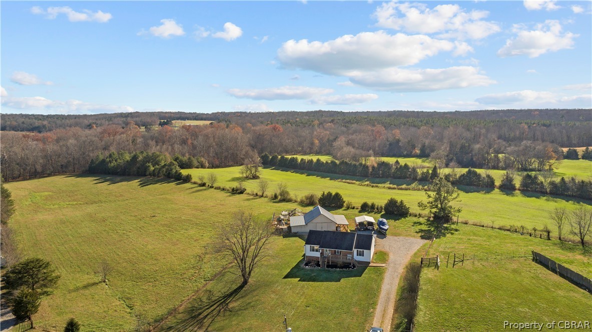 13311 Lodore Road Amelia Court House, VA 23002 - Photo 4 of 34