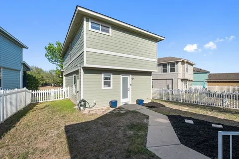 $319,000 | 173 Decker, Kyle, TX 78640