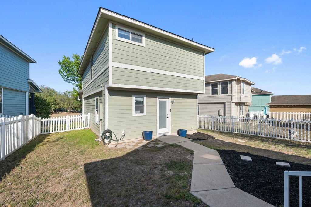 173 Decker Kyle, TX 78640 - Photo 24 of 37