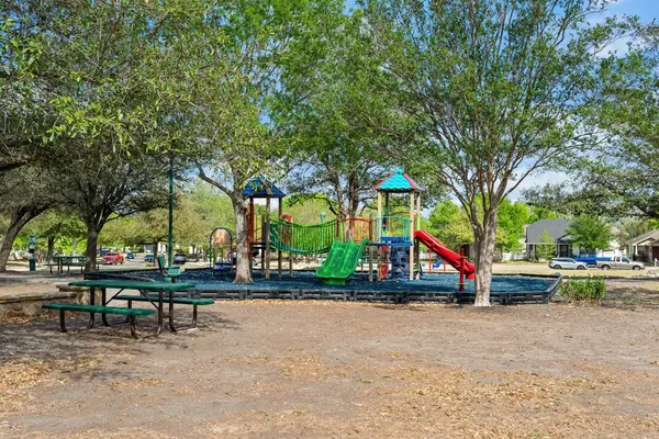 $319,000 | 173 Decker, Kyle, TX 78640