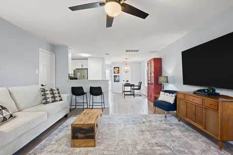 $319,000 | 173 Decker, Kyle, TX 78640