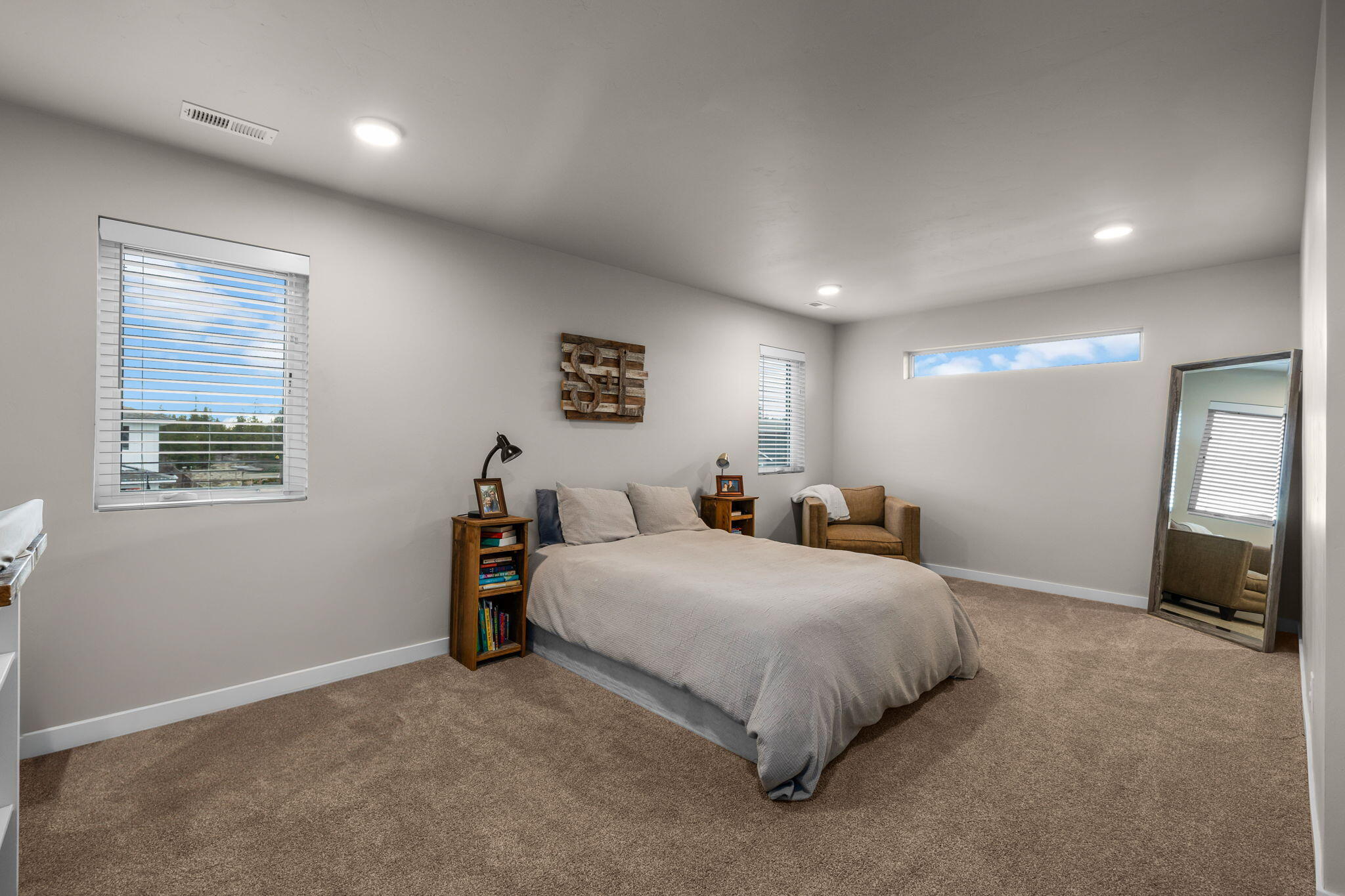 16480 Bassett Road La Pine, OR 97739 - Photo 21 of 38 2023_12_29_16480_bassett_rd-20