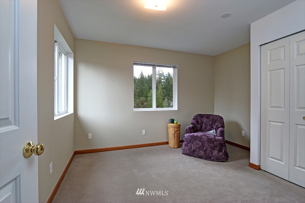 16400 Thorpe Road Northeast Poulsbo, WA 98370 - Photo 14 of 23 Gallery Image 14
