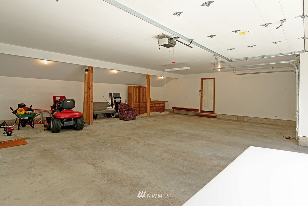 16400 Thorpe Road Northeast Poulsbo, WA 98370 - Photo 17 of 23 Gallery Image 17