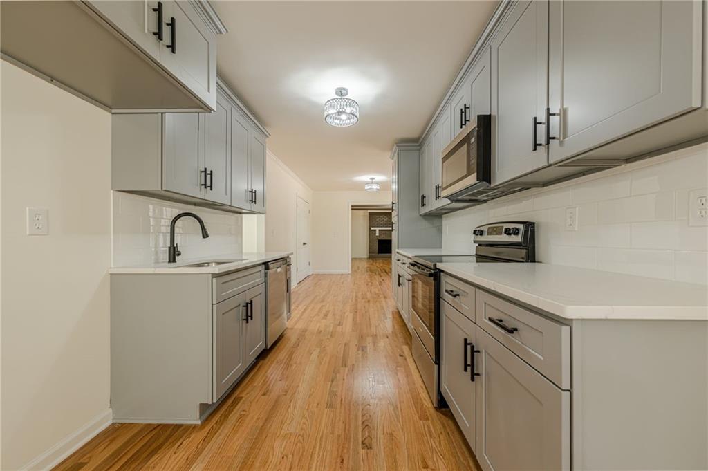 997 Carlisle Road Stone Mountain, GA 30083 - Photo 17 of 63