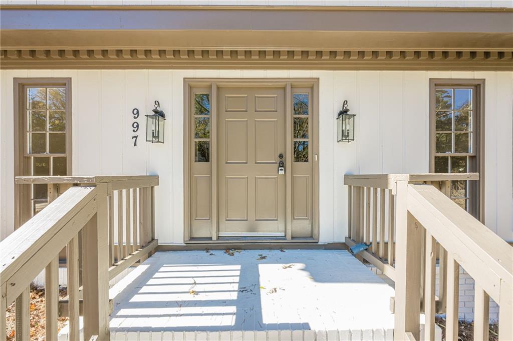 997 Carlisle Road Stone Mountain, GA 30083 - Photo 6 of 63