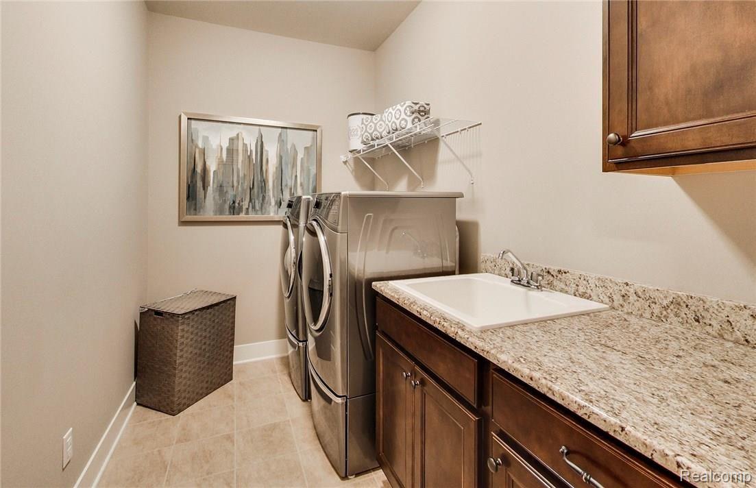 1057 Prescott Drive Rochester, MI 48309 - Photo 16 of 27 Parkside - MI - Woodside hr - 1920x1240 (12) - Copy.jpg