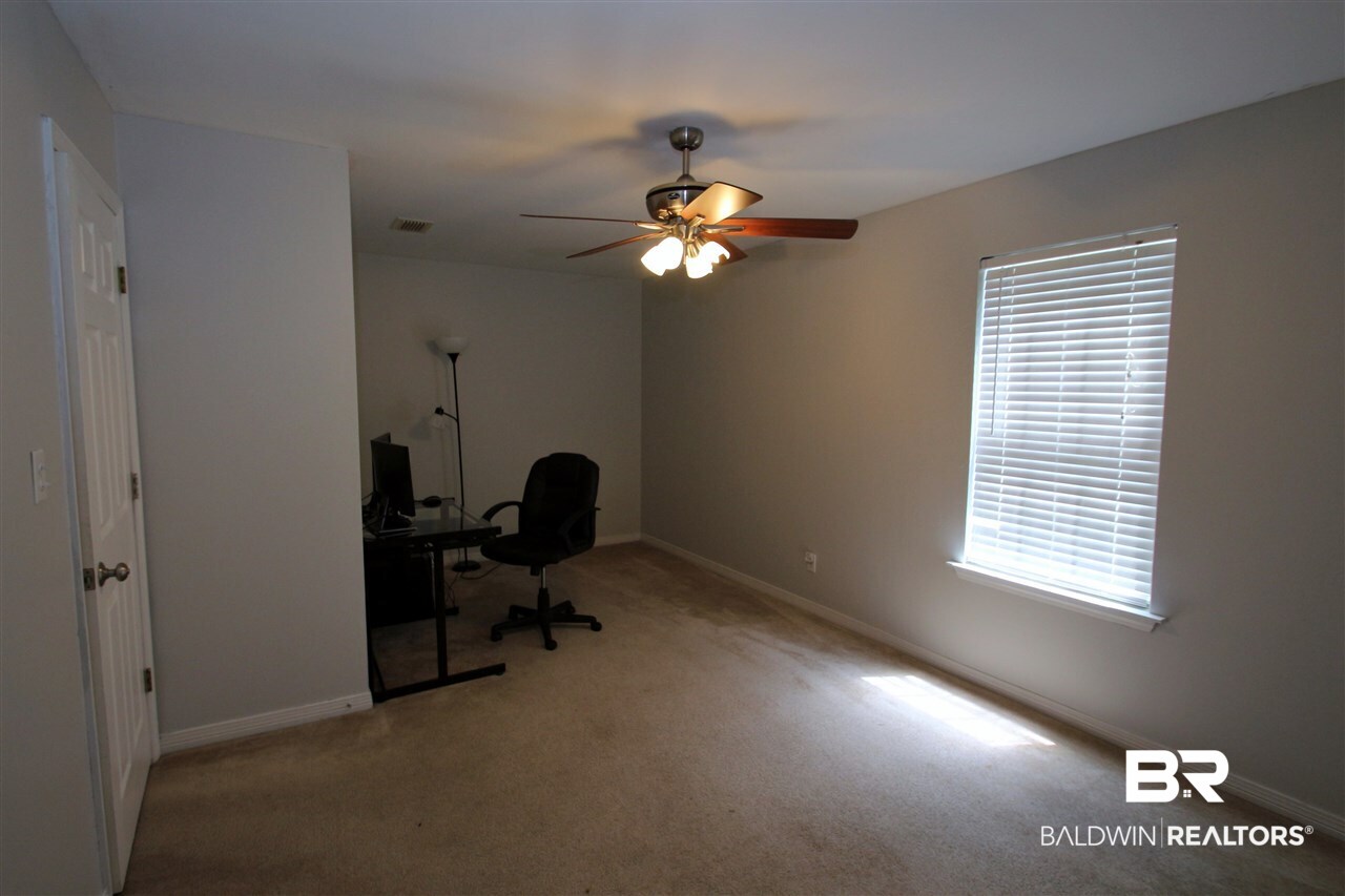 107 Avon Circle East Daphne, AL 36526 - Photo 11 of 24