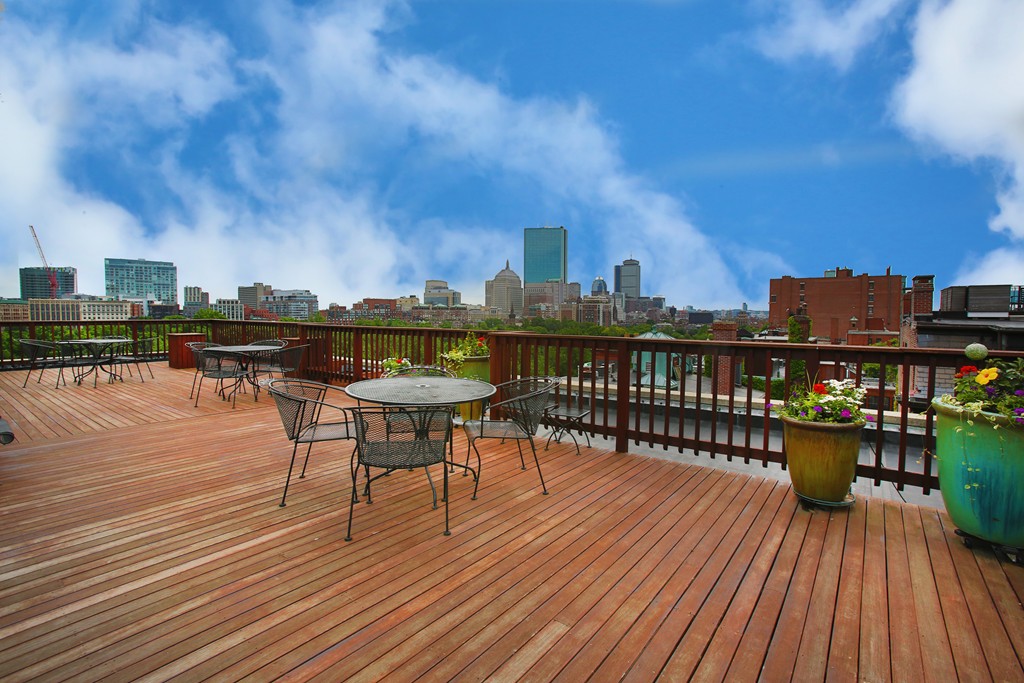 37 Beacon Street, Unit 5 Boston, MA 02108 - Photo 19 of 21