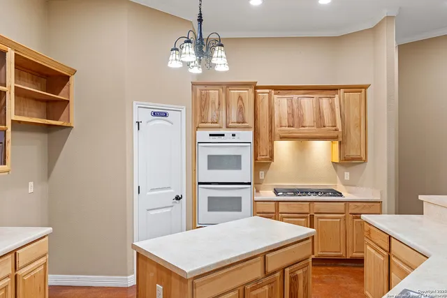 $600,000 | 632 Copper Rim, Spring Branch, TX 78070