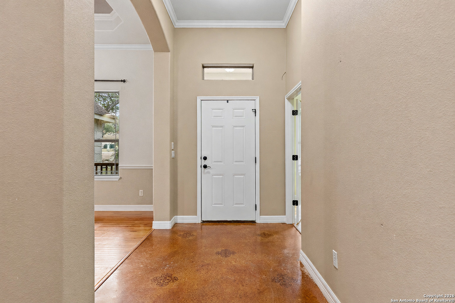 632 Copper Rim Spring Branch, TX 78070 - Photo 5 of 45 an empty room with windows and closet