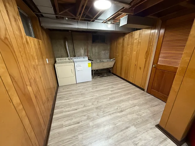 a view of a storage & utility room