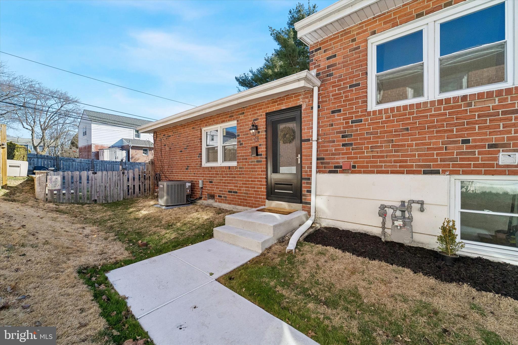 19 Juniper Road Havertown, PA 19083 - Photo 3 of 24 a view of a house with backyard