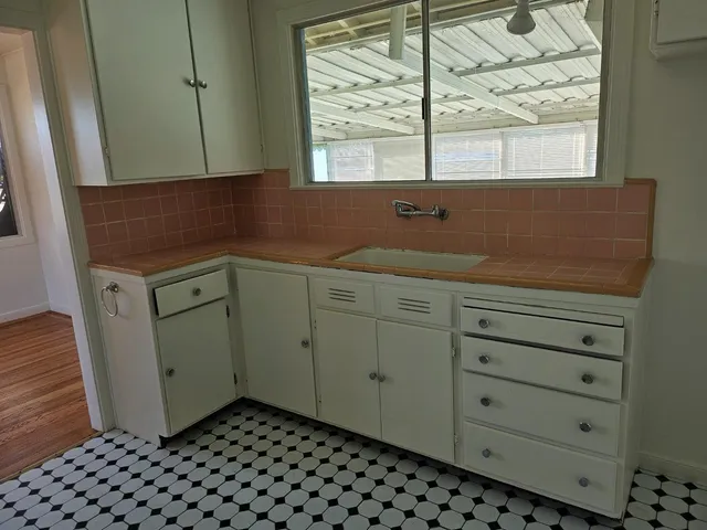 $1,000,000 | 200 Carmelo Lane, South San Francisco, CA 94080