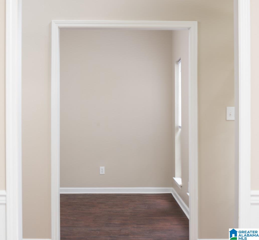 121 King Charles Way Alabaster, AL 35007 - Photo 8 of 48
