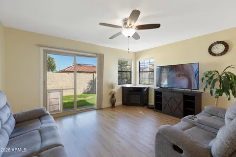 $375,000 | 5210 East Coronado Circle, Phoenix, AZ 85044