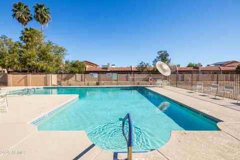 $375,000 | 5210 East Coronado Circle, Phoenix, AZ 85044