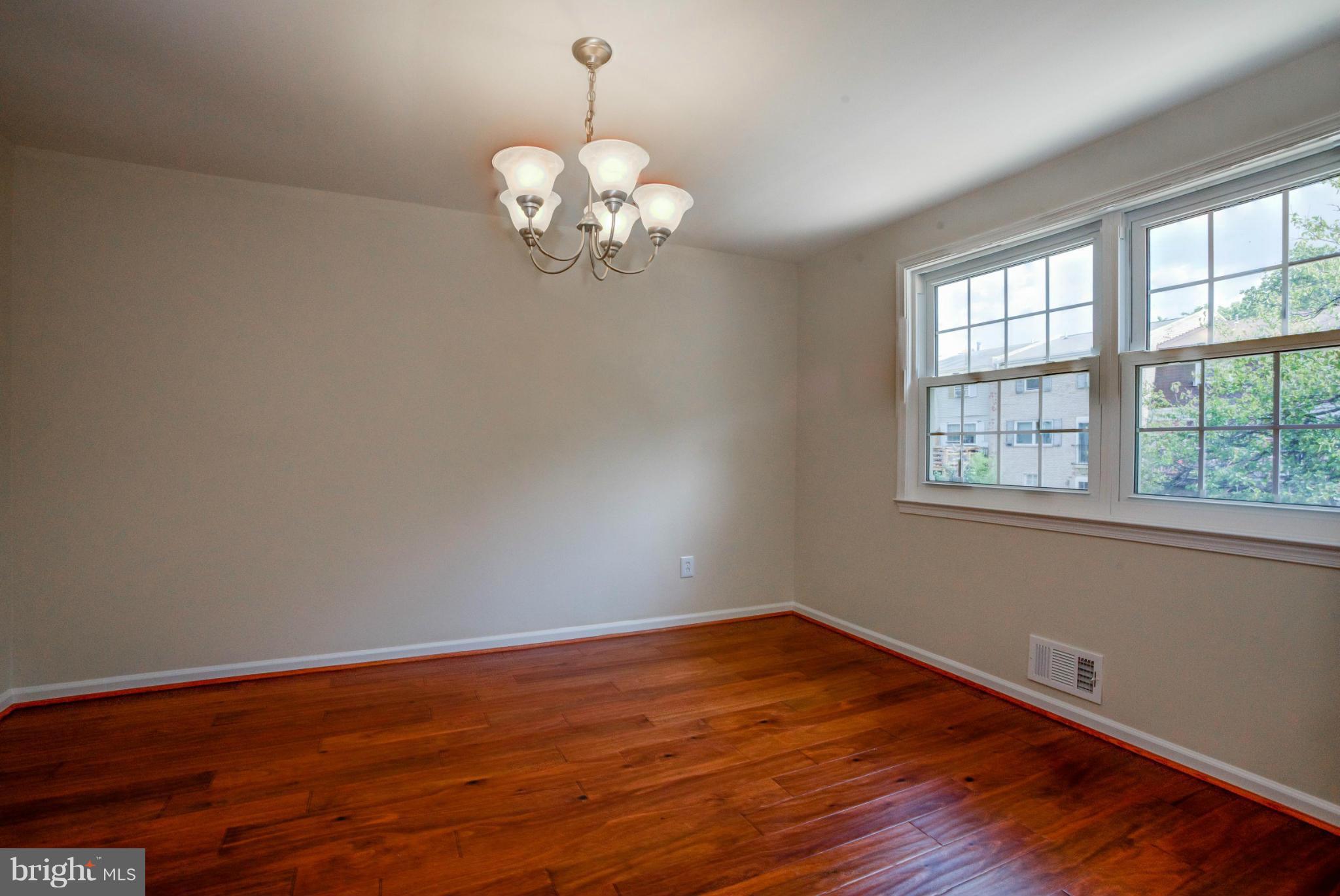 4225 Buckman Road Alexandria, VA 22309 - Photo 7 of 27 Dining Room