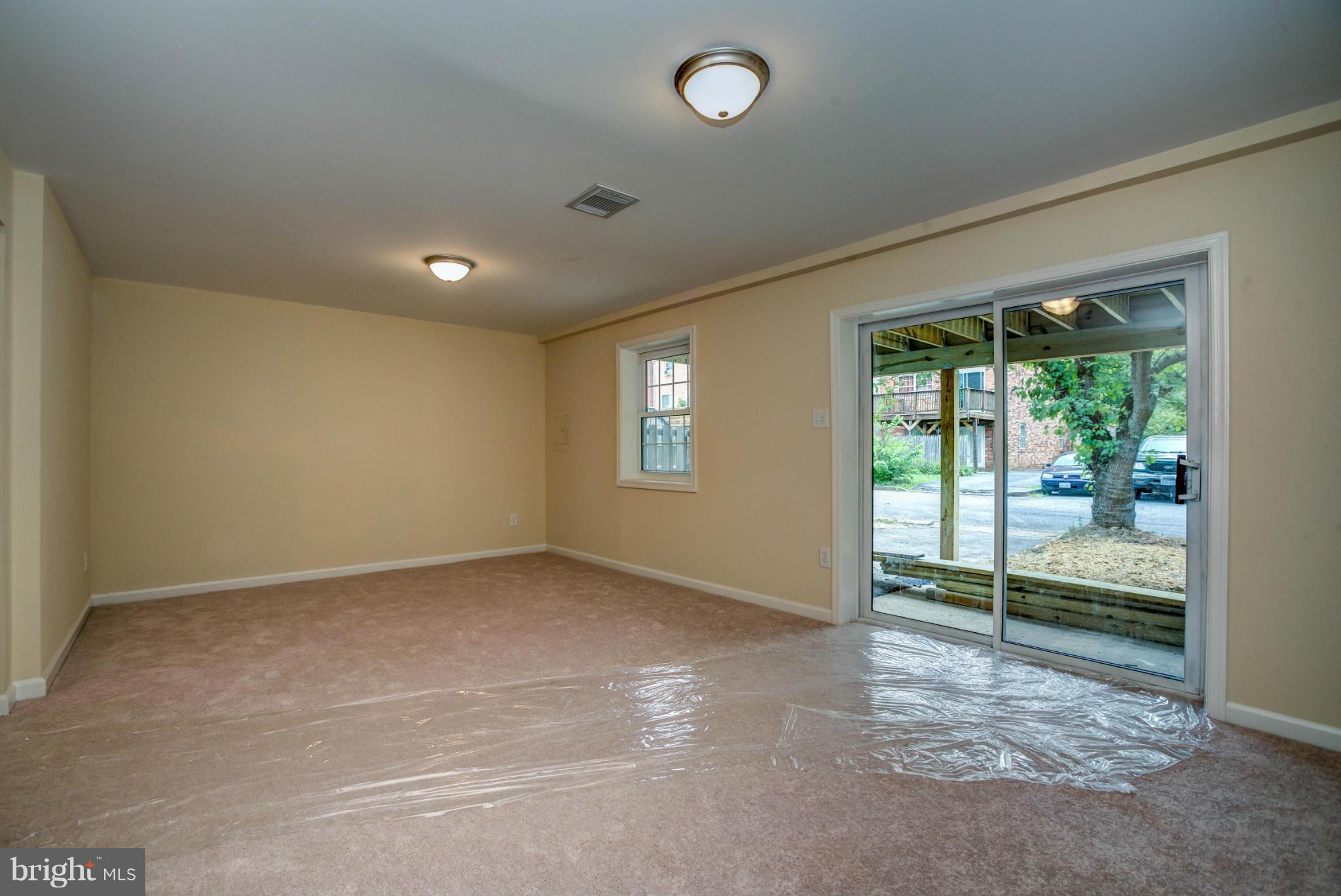 4225 Buckman Road Alexandria, VA 22309 - Photo 8 of 27 Family Room