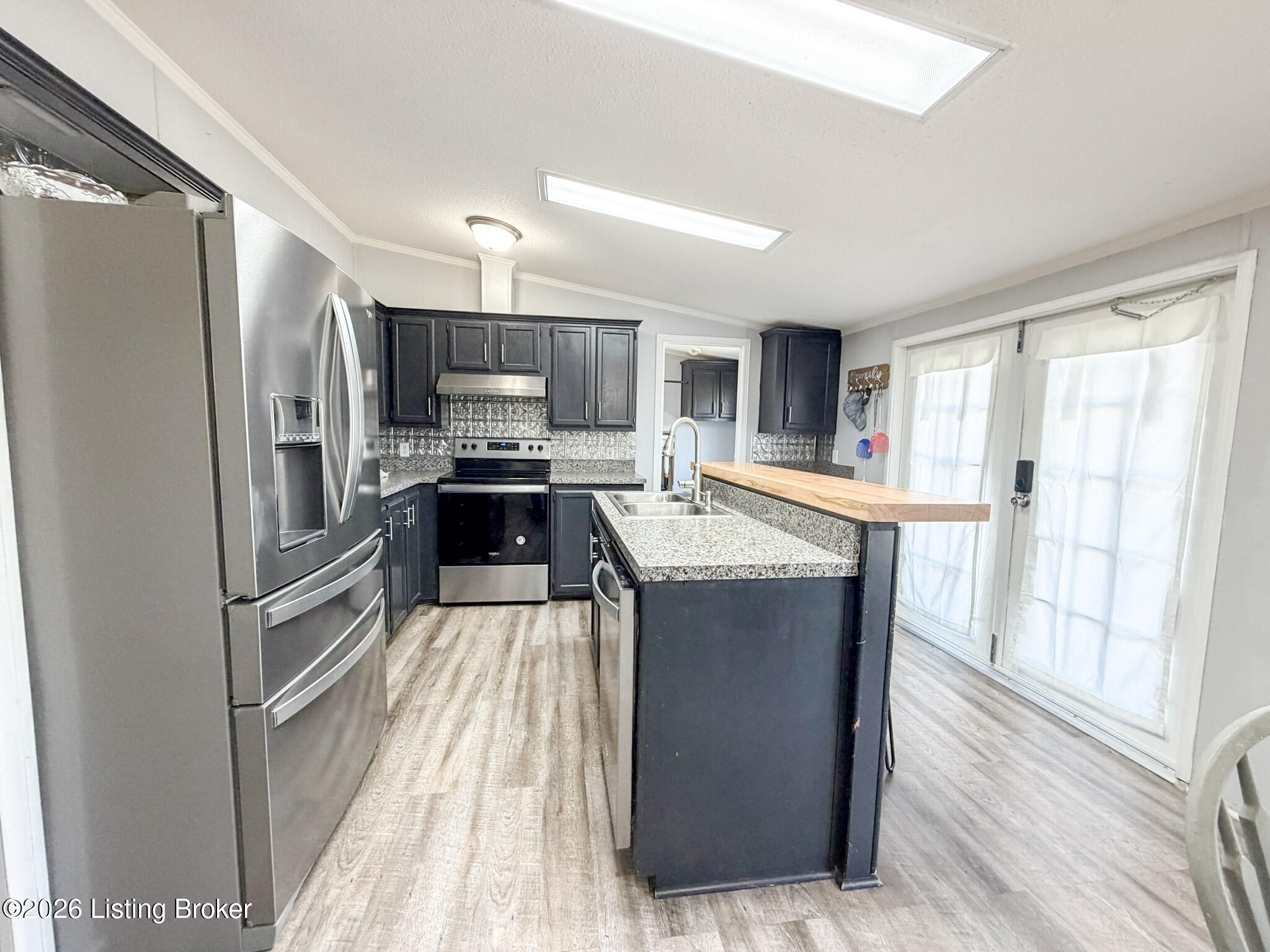 800 McCormack Road Waddy, KY 40076 - Photo 12 of 47 Kitchen