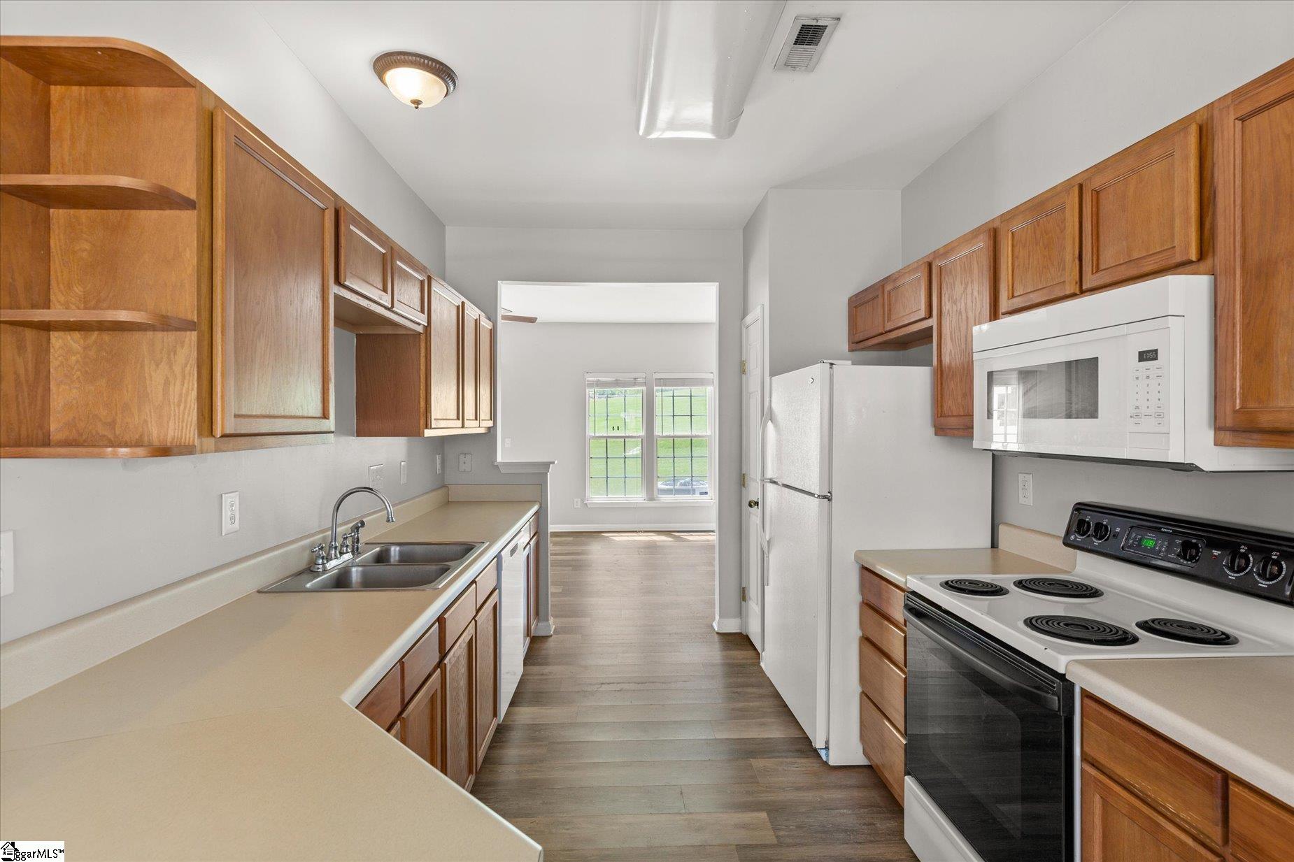 72 Spring Crossing Circle Greer, SC 29650 - Photo 8 of 23