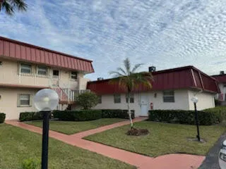 $109,900 | 12016 Greenway Circle South, Unit 108, Royal Palm Beach, FL 33411