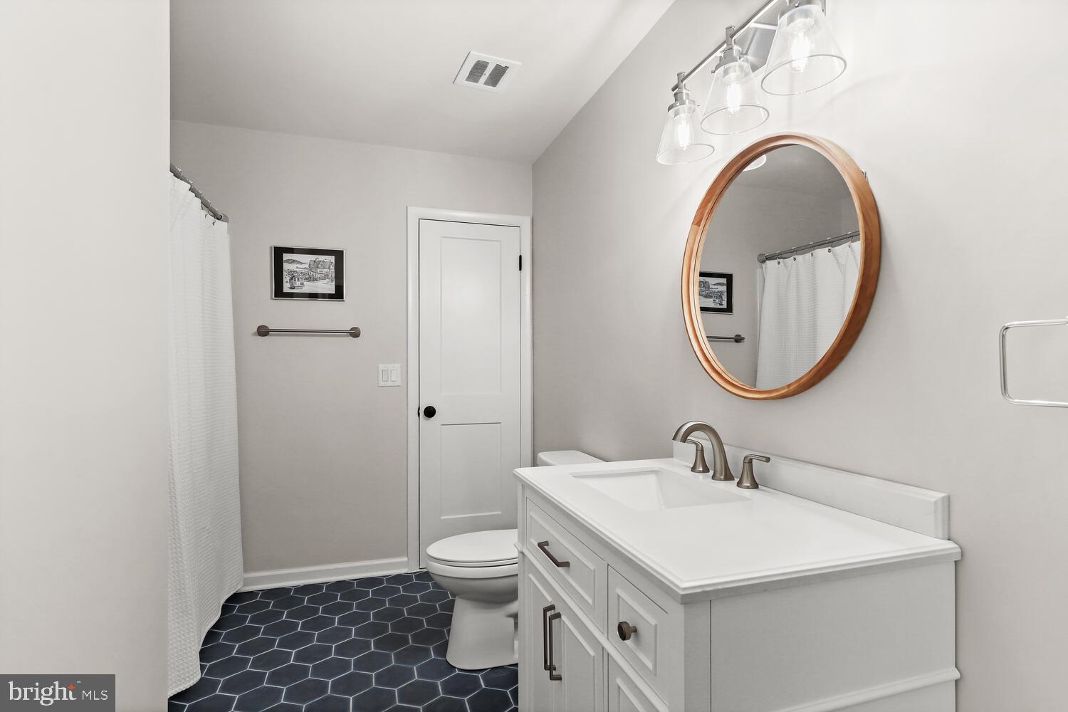 4407 Old Farm Road Baldwin, MD 21013 - Photo 24 of 67 Main Level Dual Entry Bath