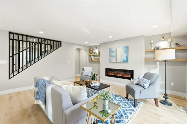 $1,160,000 | 130 203rd Place Southwest, Lynnwood, WA 98036