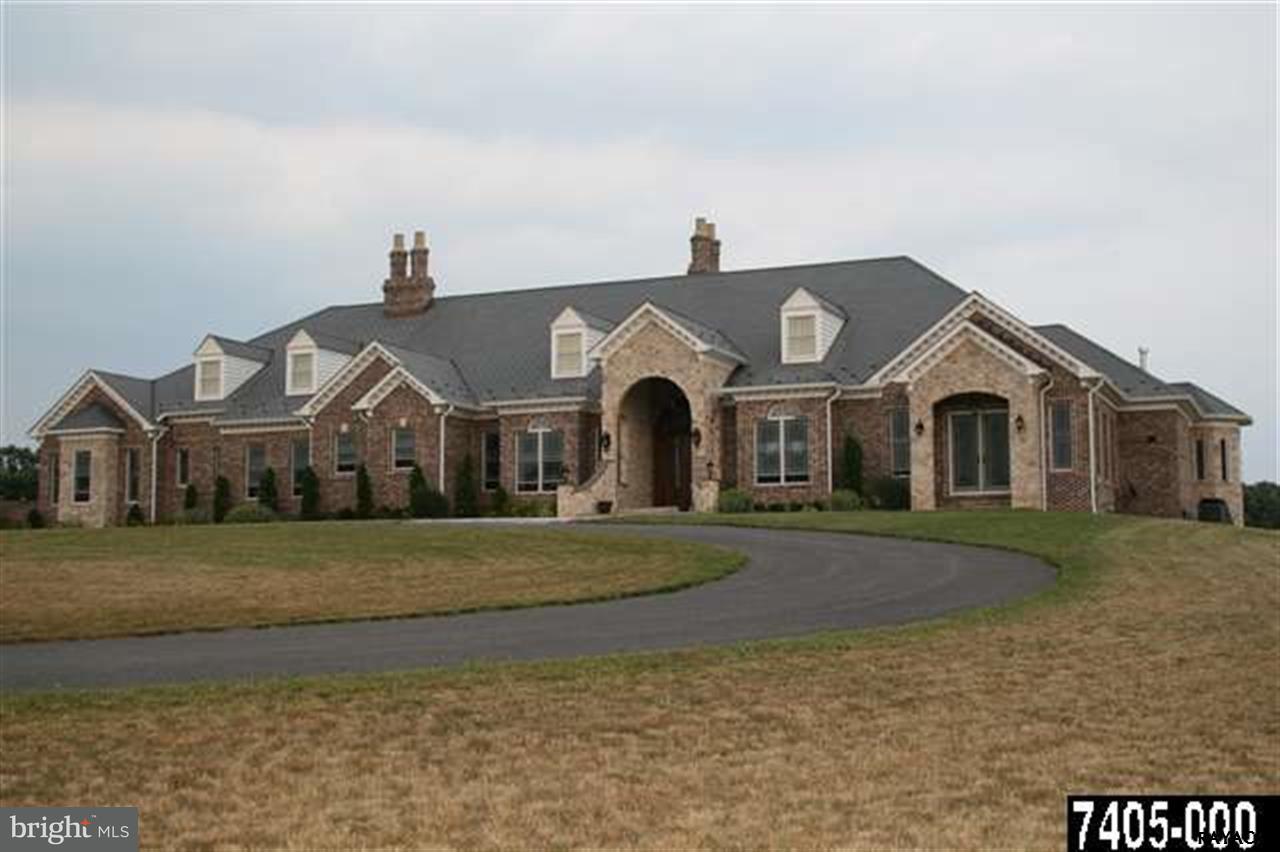 135 Schwartz Road Gettysburg, PA 17325 - Photo 1 of 36