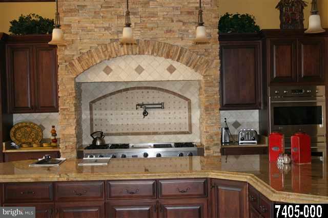 135 Schwartz Road Gettysburg, PA 17325 - Photo 9 of 36