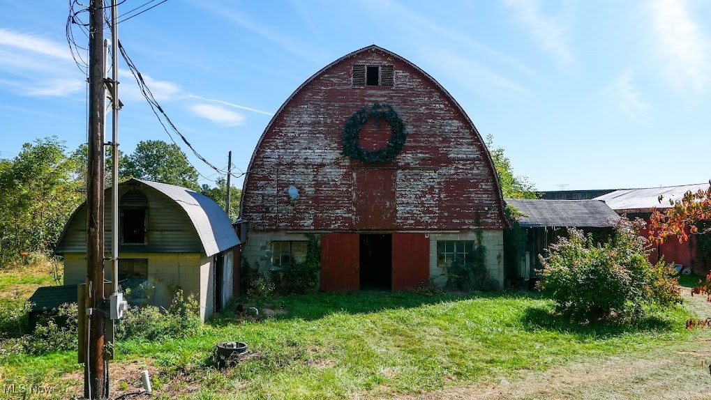 5324 Streeter Road Mantua, OH 44255 - Photo 14 of 37 Two story barn