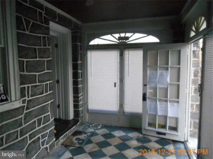 114 Harvin Road Upper Darby, PA 19082 - Photo 3 of 10