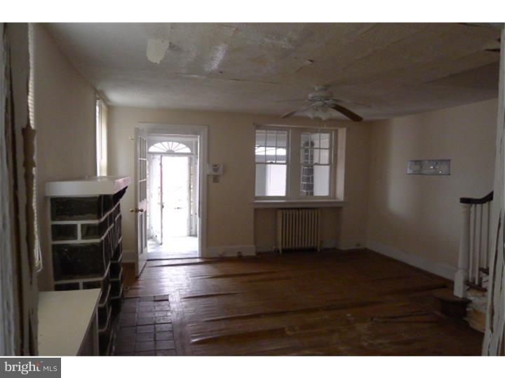 114 Harvin Road Upper Darby, PA 19082 - Photo 4 of 10