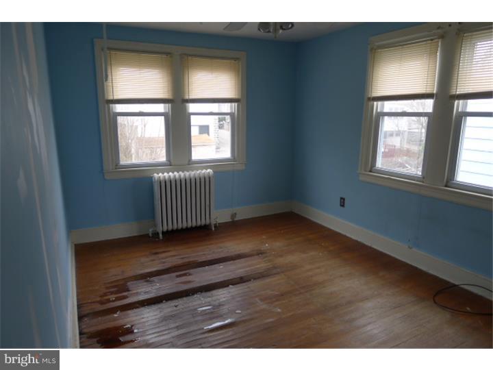 114 Harvin Road Upper Darby, PA 19082 - Photo 8 of 10