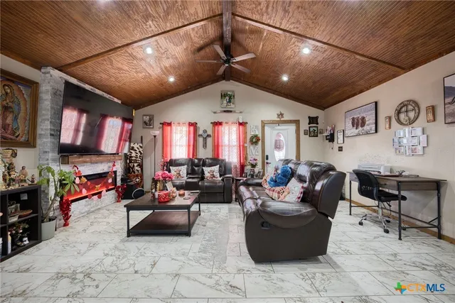 $649,900 | 1085 Garrett Trail, Maxwell, TX 78656