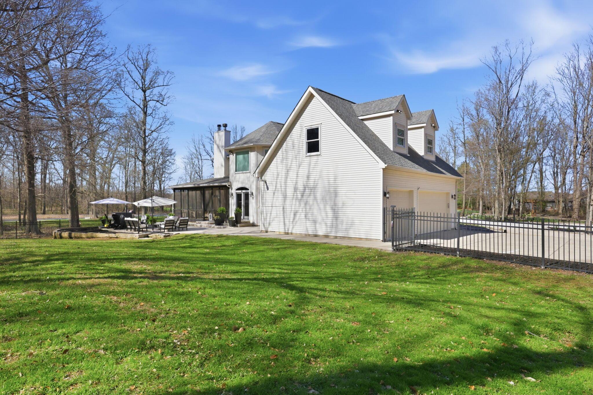 7341 Hollow Road Southwest Pataskala, OH 43062 - Photo 4 of 102 Side of Home