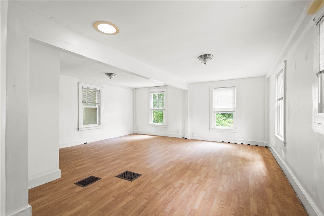 9283 South Street Road Le Roy, NY 14482 - Photo 15 of 34