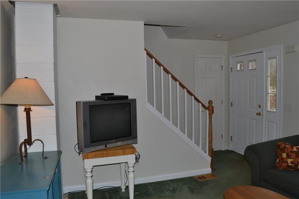 27 Curtis Road Freeport, ME 04032 - Photo 16 of 32 Photo