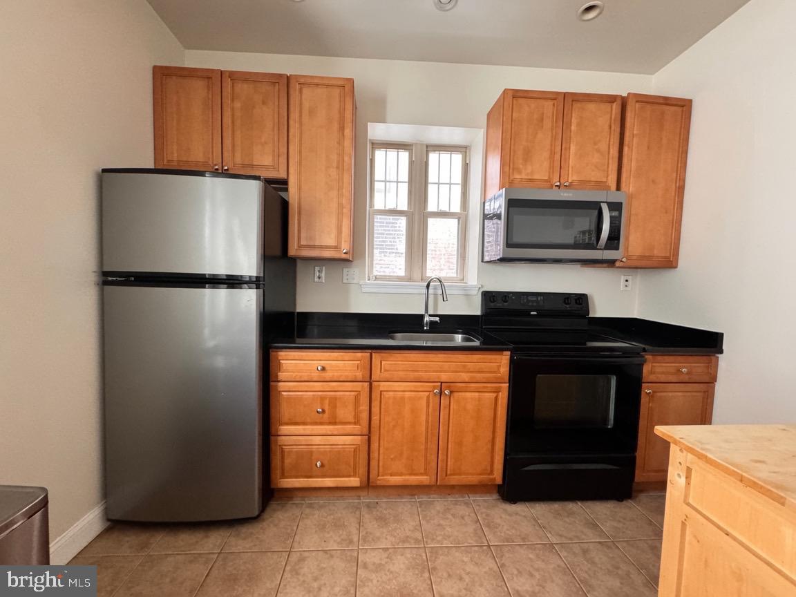 929 South 13th Street, Unit 2 Philadelphia, PA 19147 - Photo 10 of 11