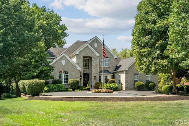 $2,279,000 | 2409 North Ballas Road, Town and Country, MO 63131