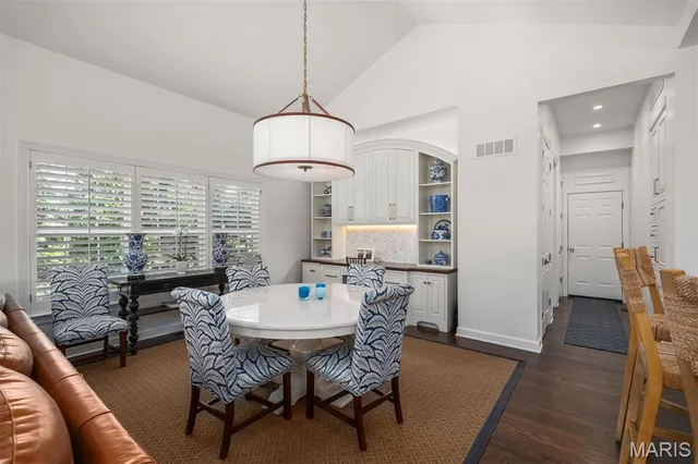 $2,279,000 | 2409 North Ballas Road, Town and Country, MO 63131