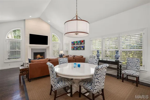 $2,279,000 | 2409 North Ballas Road, Town and Country, MO 63131