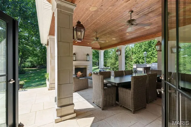 $2,279,000 | 2409 North Ballas Road, Town and Country, MO 63131