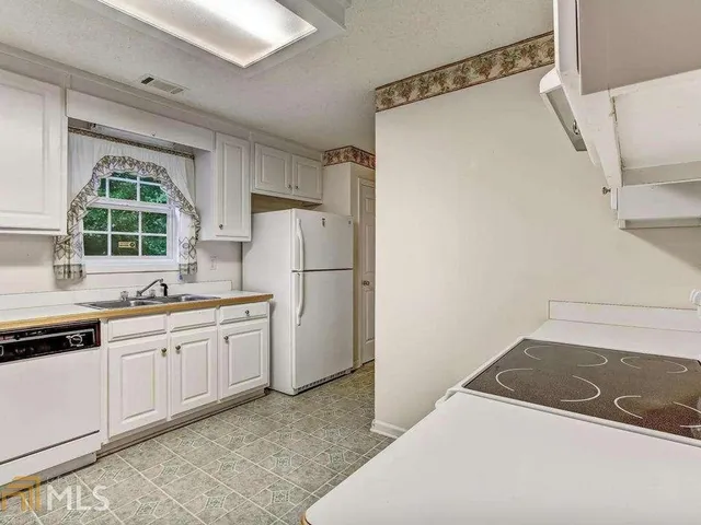 $1,950 | 2804 James Henry Drive, Dacula, GA 30019