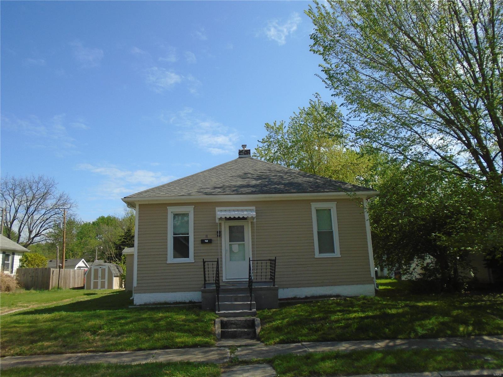 10 North Indiana Avenue Belleville, IL 62221 - Photo 1 of 26