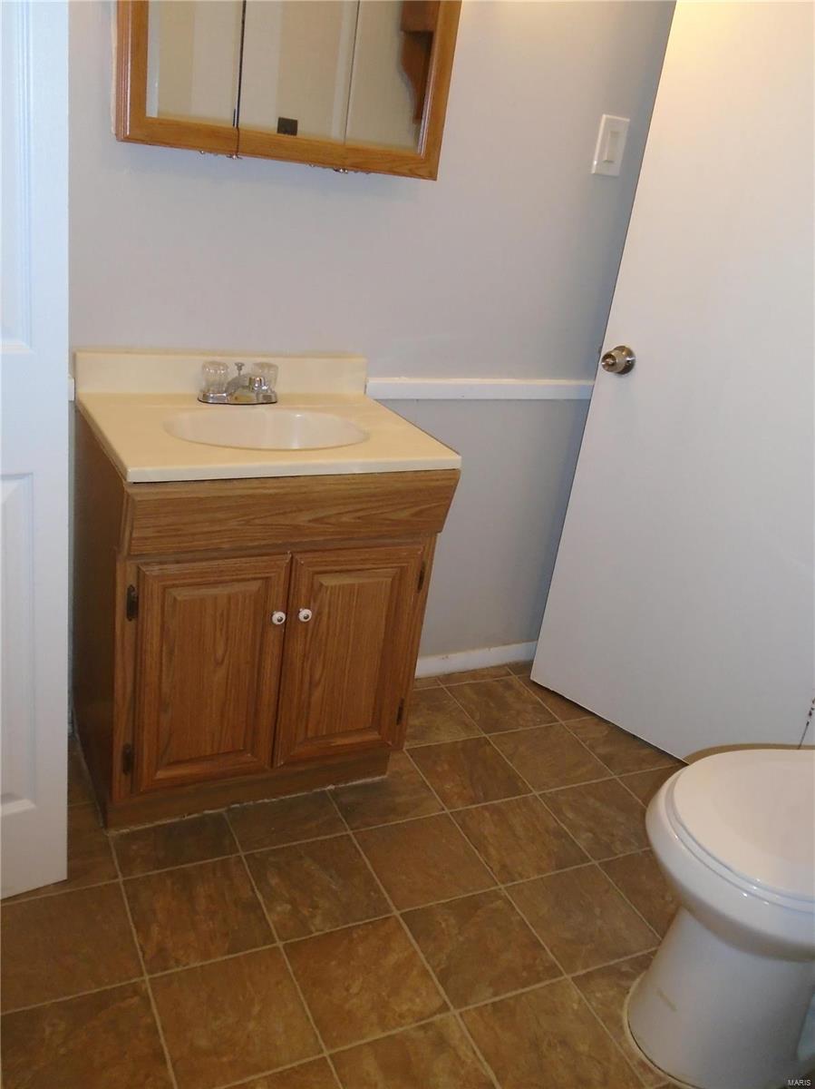 10 North Indiana Avenue Belleville, IL 62221 - Photo 22 of 26