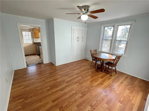 $1,250 | 900 Perry Highway, Pittsburgh, PA 15229