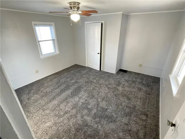 $1,250 | 900 Perry Highway, Pittsburgh, PA 15229