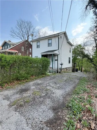 $1,250 | 900 Perry Highway, Pittsburgh, PA 15229